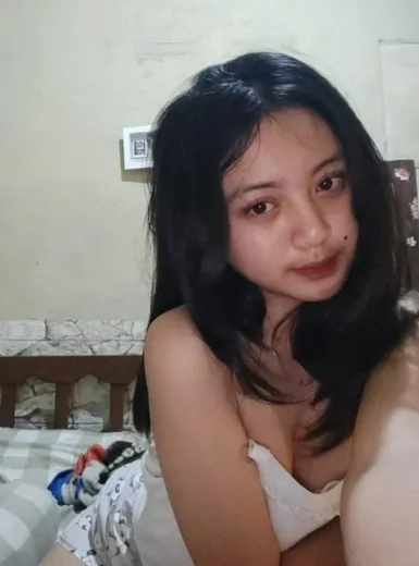 Salsa Viral Memang Barang Langka Gunung Gede Apem Tembem Berhasil di Nikmati Pria Tampan Indonesia Terbaru